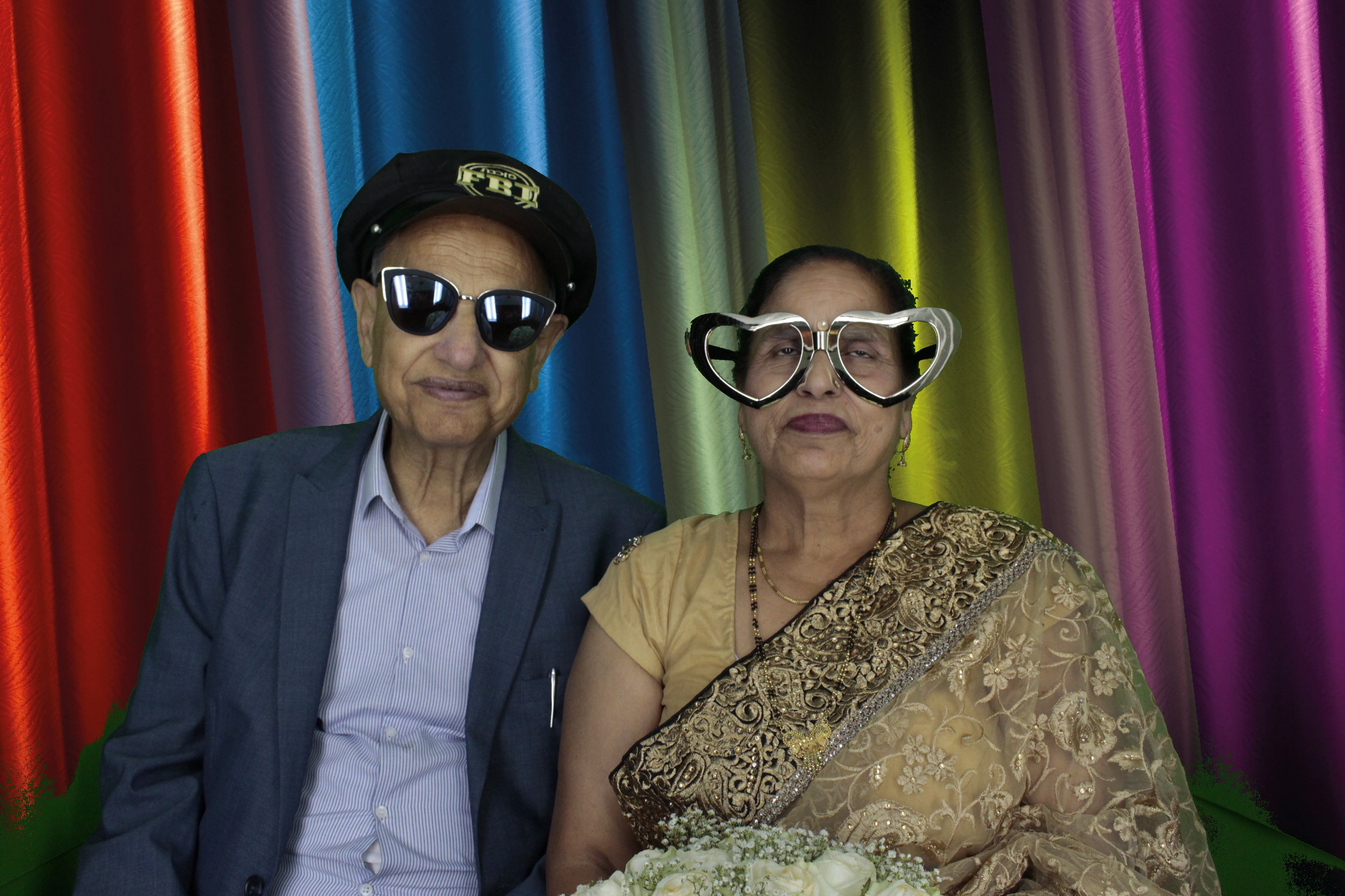 Bhavin & Yasmin’s Wedding | View more photos from the event at gallery.myphotoboothexperience.co.uk/u/MyPhotoBoothExperienceLtd/Bhavin-Yasmin’s-Wedding